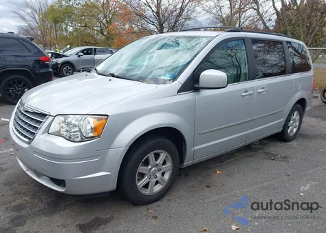 2010 Chrysler Town & Country Touring Plus из США, поврежденный, VIN 2A4RR8DX3AR321499